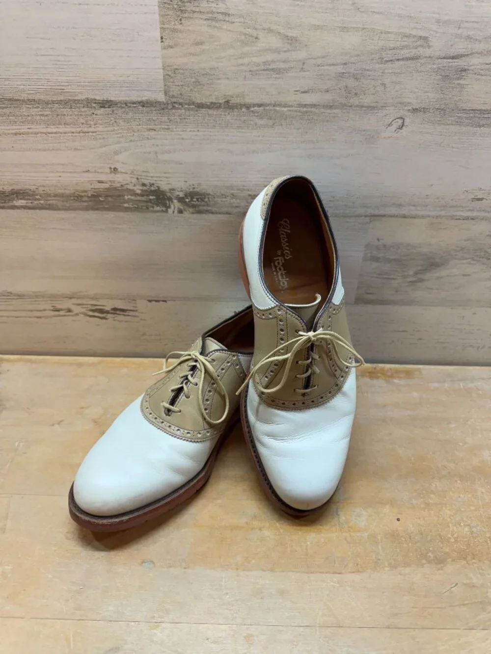 Classics by Foot Joy Saddle Oxford Two Tone Lace Up Shoes Mens Size 8 Ivory Tan